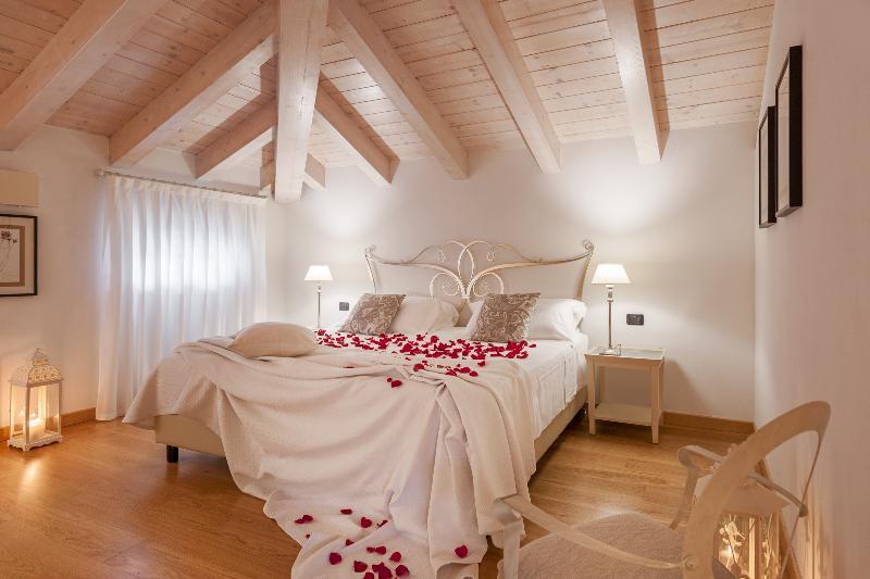 Affittacamere Boutique Room Верона Экстерьер фото